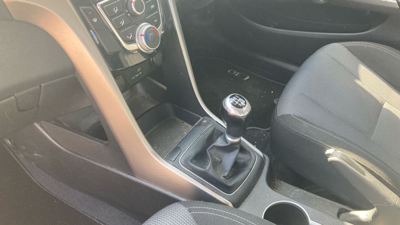 Hyundai i30 1.4 Blue Drive SE 5dr Petrol Hatchback